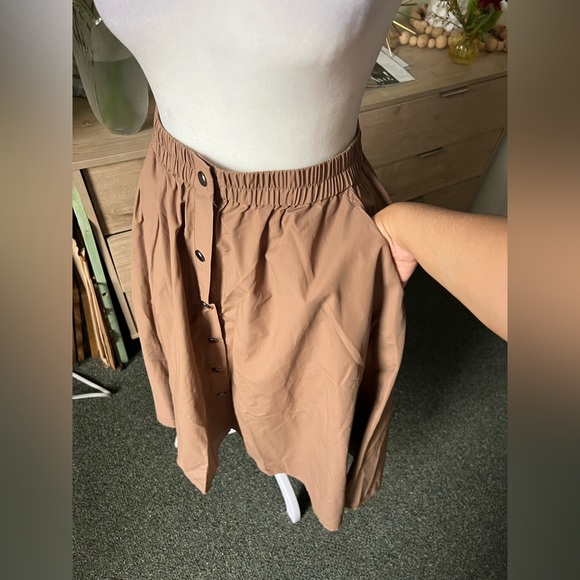 ZARA Tan Camel Khaki Button Down Elastic High-Waist Asymmetrical Midi Maxi Skirt - Picture 5 of 16
